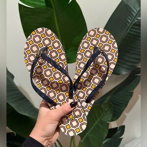 Tory Burch Flip Flops (Size 7)